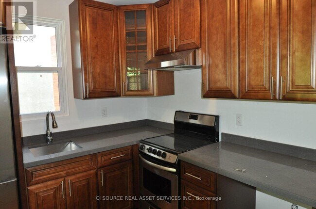 Photo - 201 Crawford St Unit 4