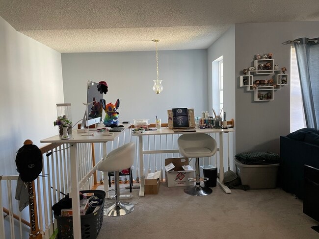 Photo - 652 Cobblestone Way