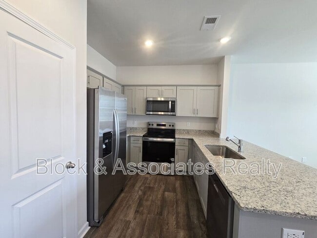 1202 Broholmer Ln