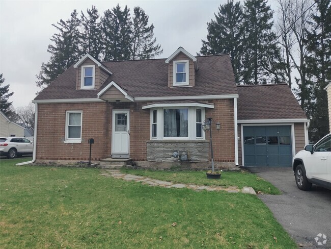 Building Photo - 19 Prentice Blvd Rental