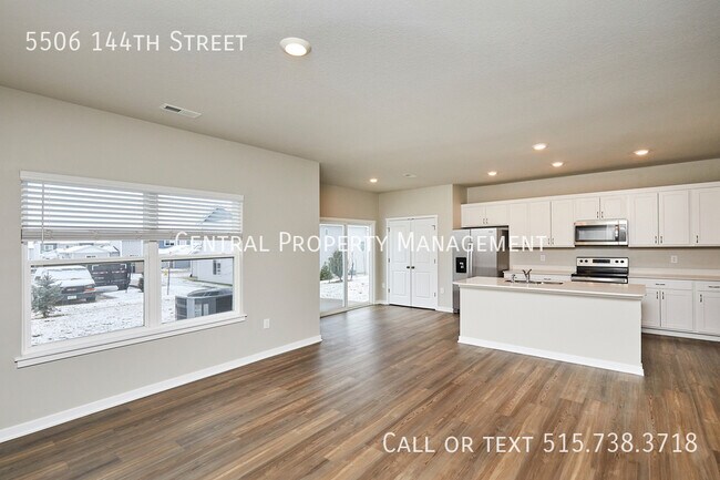 Photo - 5506 144th St