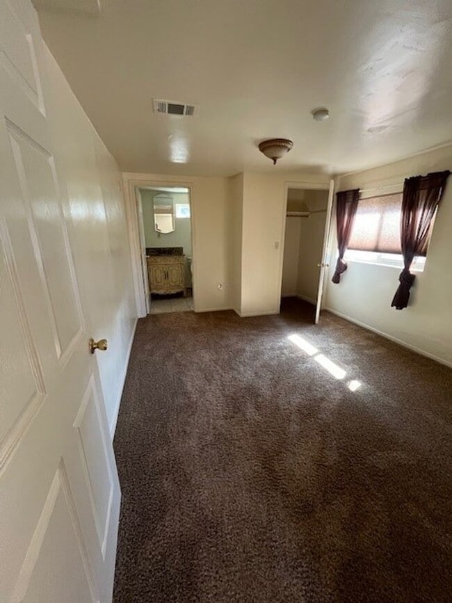 Photo - 3609 Planz Rd