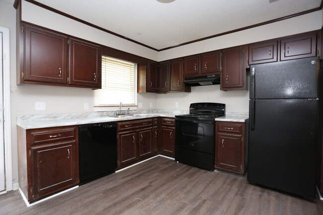 Building Photo - 203a Courtney Way