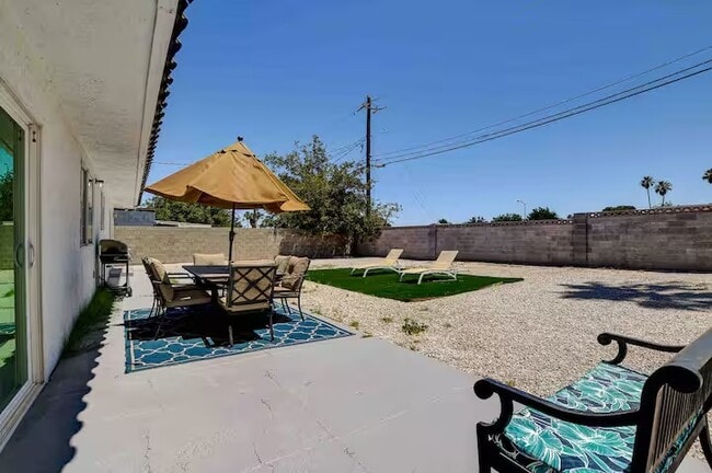 3811 Tumbleweed Ave