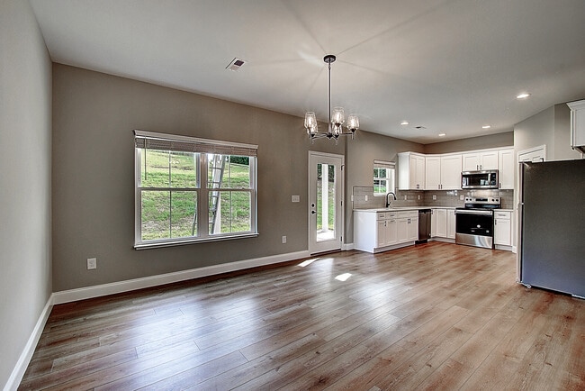 Photo - 2079 Haystack Cir