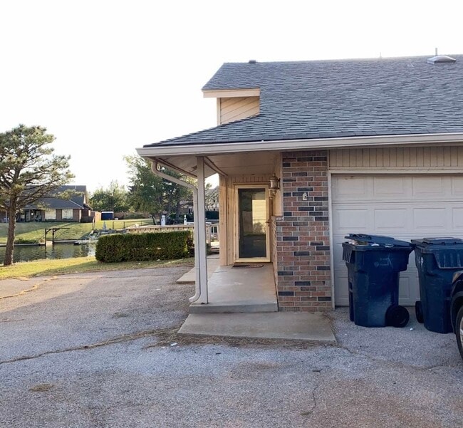 Building Photo - 6448 W Hefner Rd