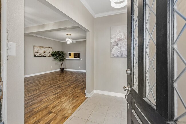 Photo - 1349 Mardi Ln