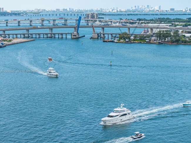 Photo - 888 Brickell Key Dr Unit 2112