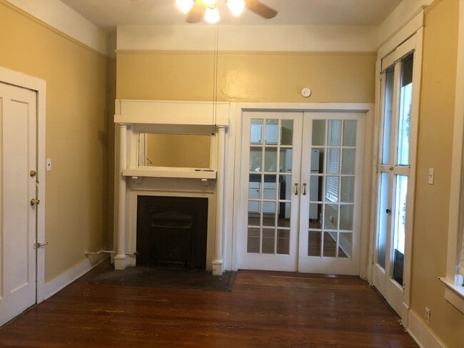 Photo - 250 N Willett St Unit 250-003