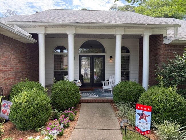 Photo - Stunning Bluewater Bay Home in Parkwood Estates!