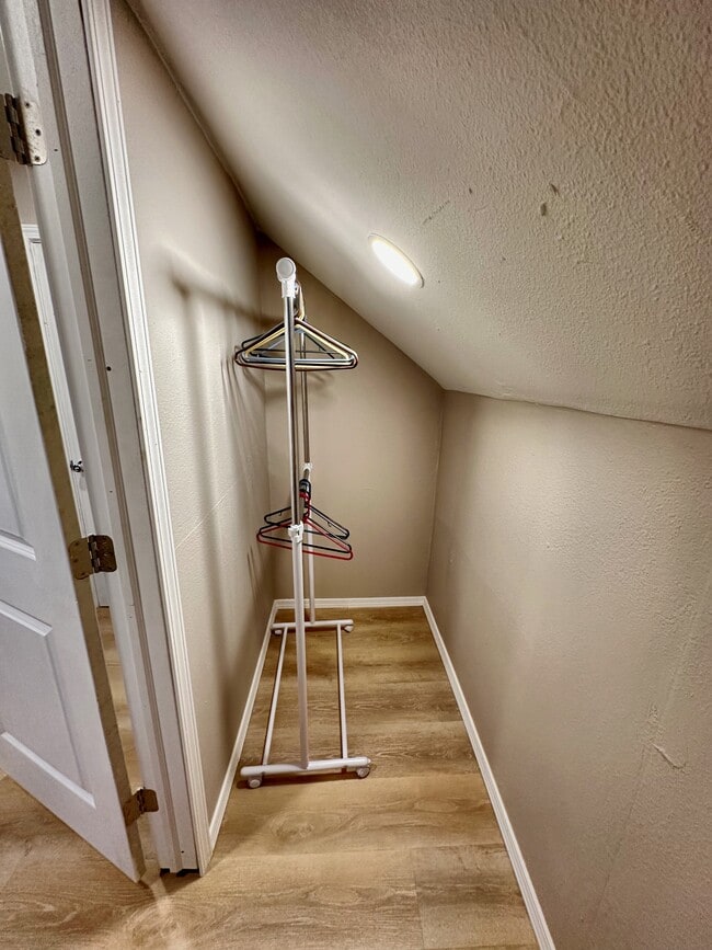 Photo - 614 Jamesville Ave