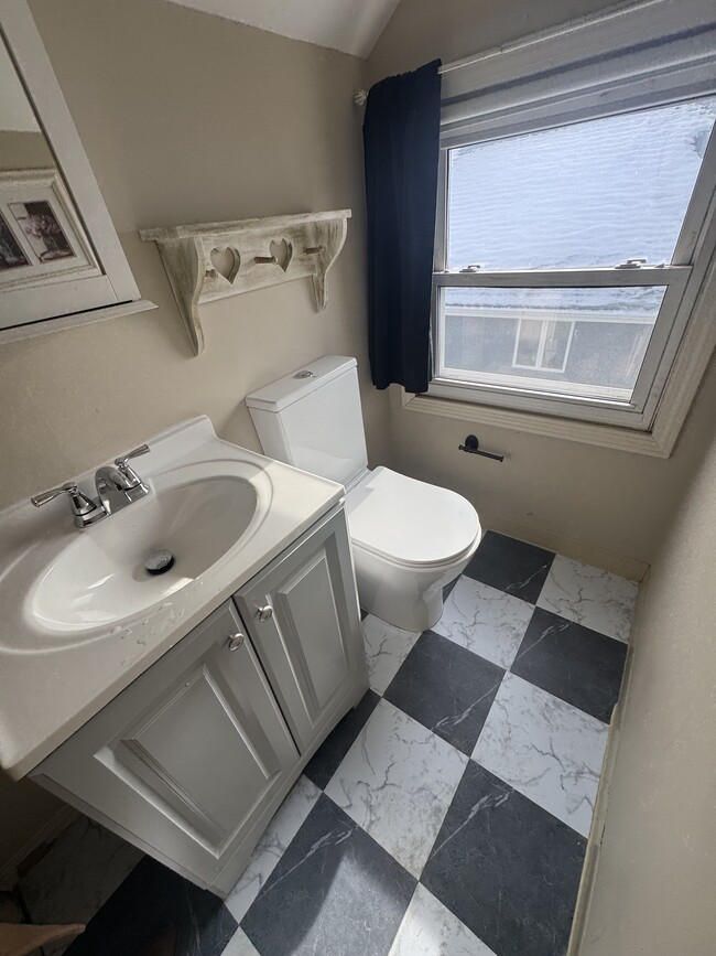 Photo - 11 Linwood Ave Unit 2