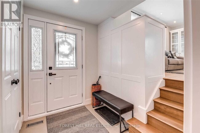 Photo - 3 Shakespeare Dr