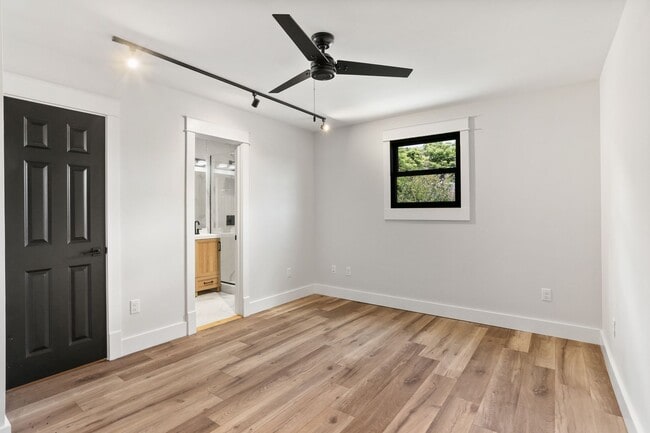 Photo - Brand new 1BD/1BA units in Gated Complex, ... Unit 201