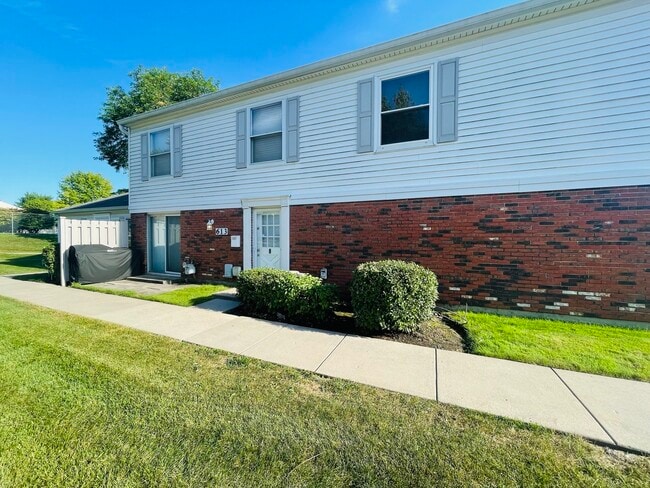 Building Photo - 613 Academy Ct Rental