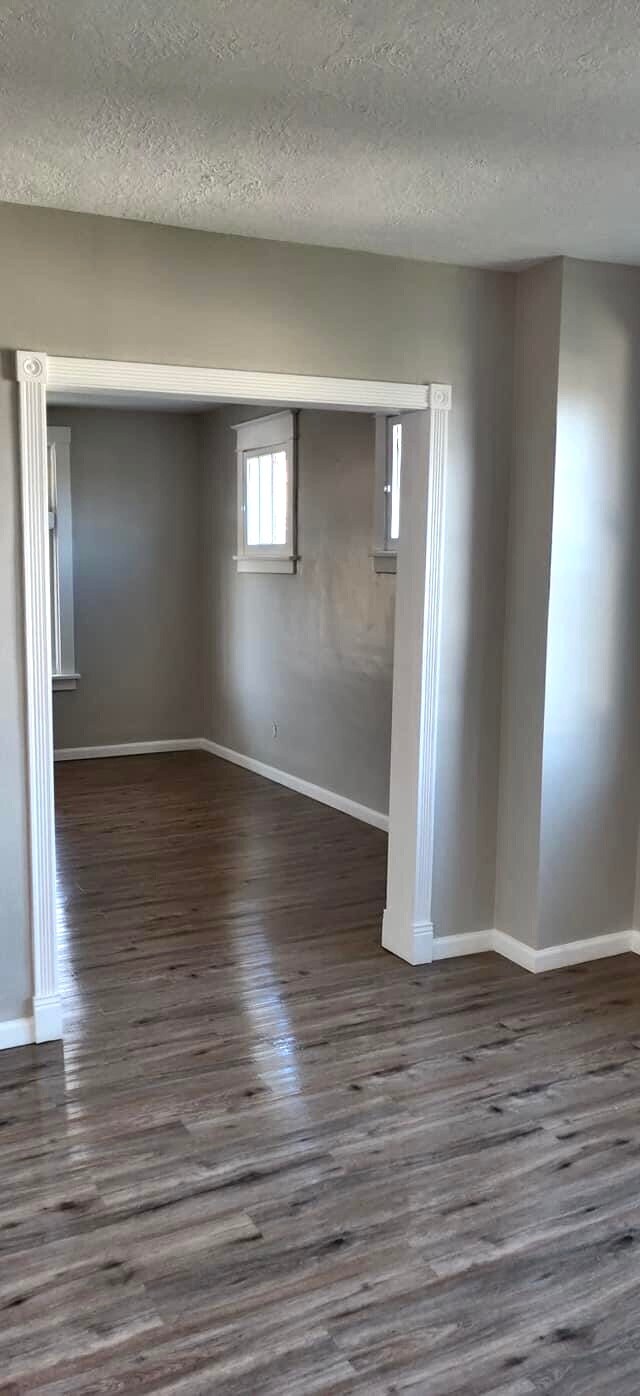 Photo - 427 Branch St