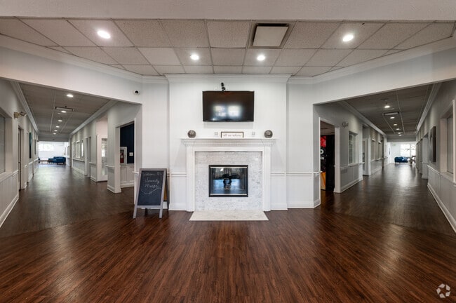 Lobby - Serenity Manor 55+ Independent Active Living