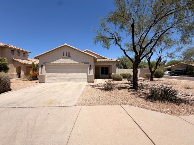 Building Photo - Charming 3 Bed / 2 Bath Home in Stetson Hills with All appliances