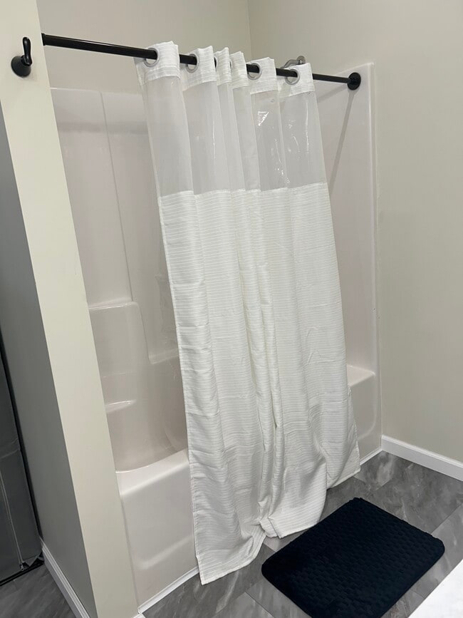 Shower with curtain - 812 Commercial St Unit A