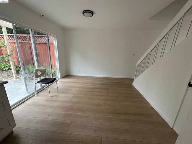 Photo - 157 El Dorado Common