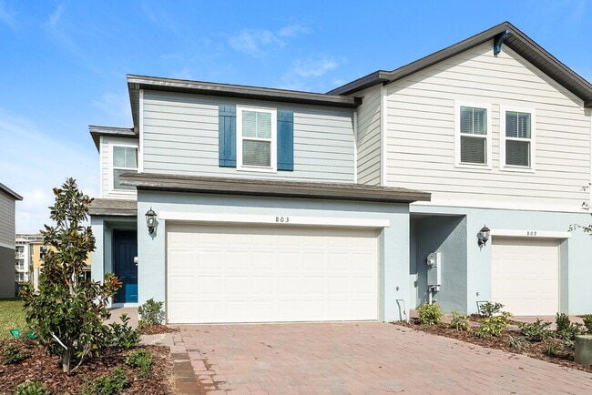 Building Photo - 803 Legacy Dr