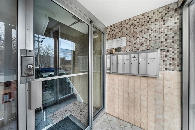 Photo - 177 Franklin St Unit 2