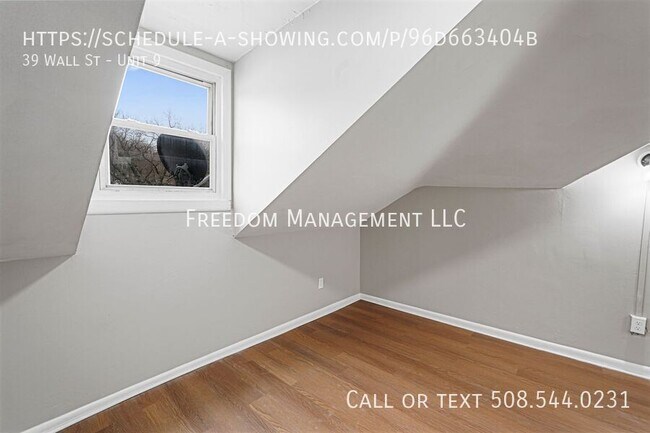 Photo - 39 Wall St Unit 9