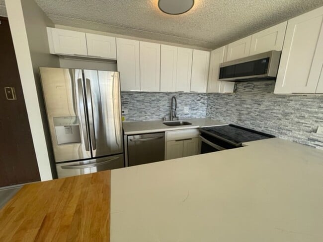 Building Photo - Available on 8/1/25, 600 sqft, 1 Bedroom, ... Unit 3102 Rental