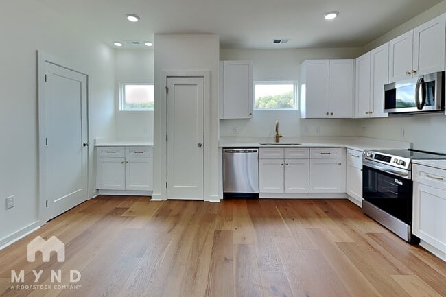 Photo - 2957 Thornton Grove Blvd