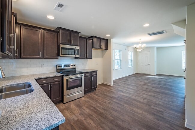 Building Photo - 536 Hobkirks Pl