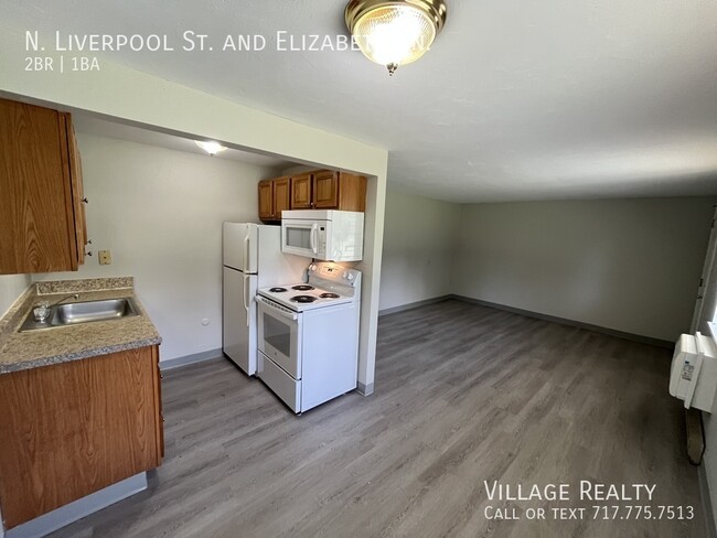 Photo - 75 N Liverpool St Unidad F