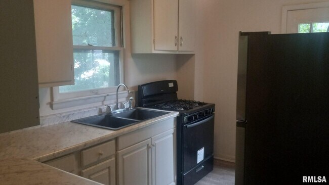 Photo - 735 20th Ave Unit 8