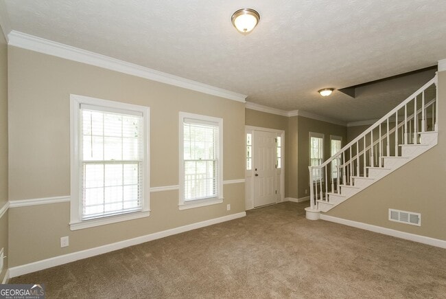 Photo - 1177 Justin Ln