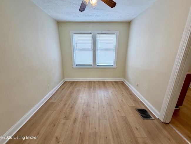 Photo - 4309 Elliott Ave Unit 1