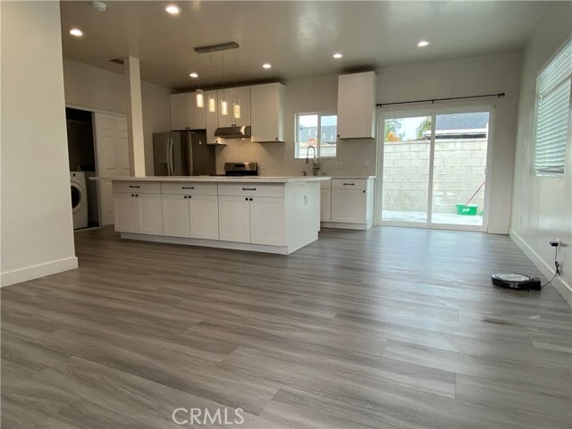 Photo - 1653 W Chateau Pl