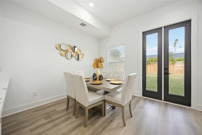 Photo - 964 Lucky St Unit B