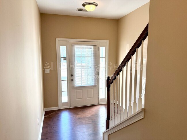 Photo - 2390 Camden Oak Way