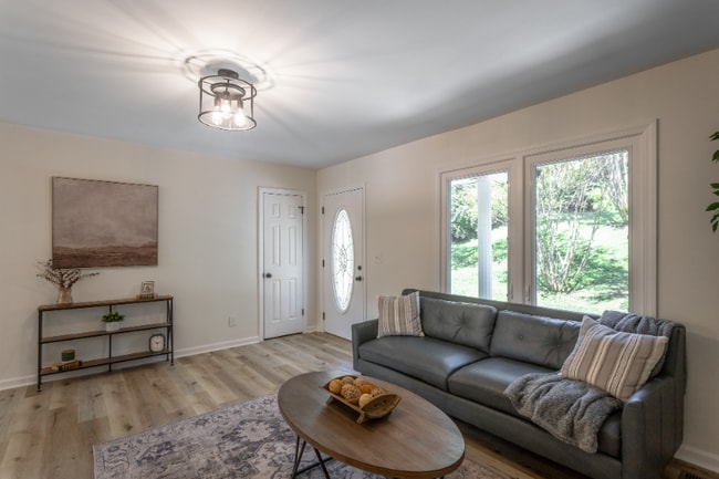 Photo - 3508 Shelby Cir