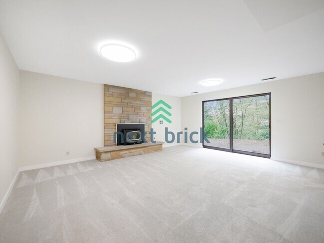 Photo - 3 Bed and 3 Bath Plus Office Private Single-family Home is Available for Rent!