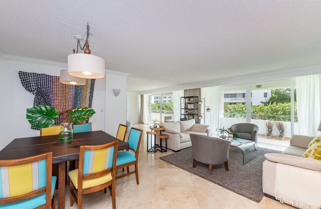 Photo - 199 Ocean Ln Dr Unidad # 305