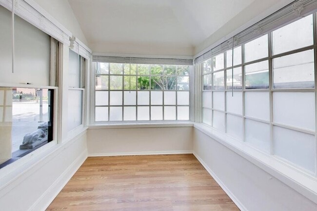 Photo - 628 Waverly Street-E Unit E