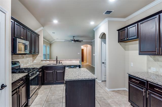 Photo - 5841 Fir Tree Ln