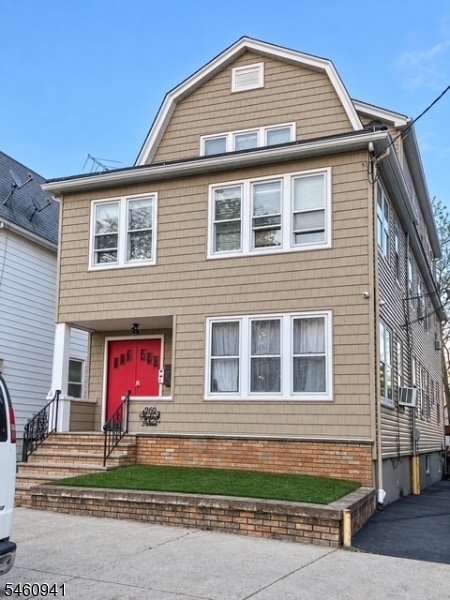 Building Photo - 262 Hornblower Ave