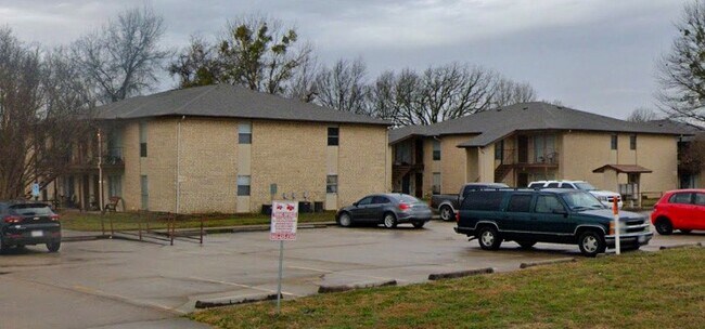 Photo - 307 US Hwy 175 W