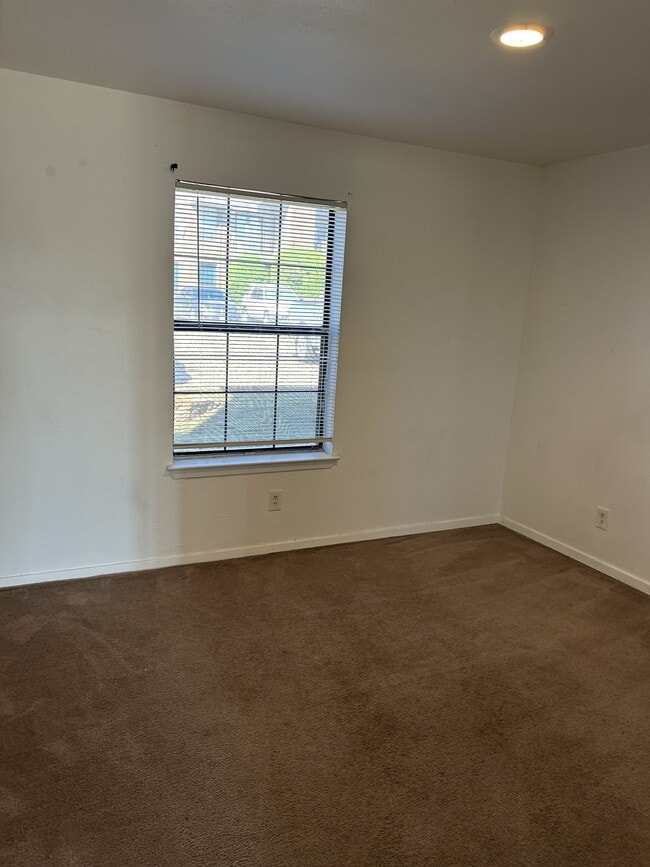 Photo - 4560 Chaha Rd