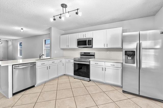 Photo - 1014 Mazourka Dr