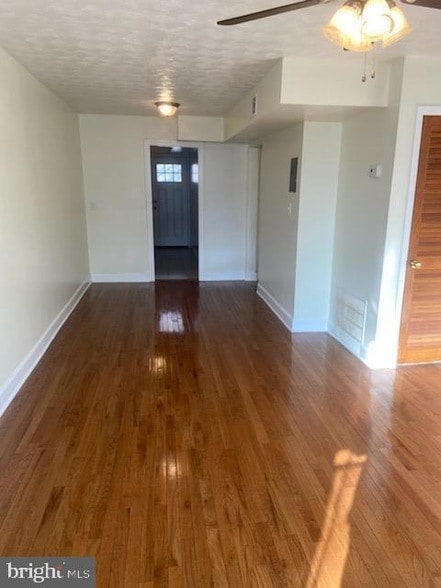 Photo - 63 Galveston Pl SW Unidad 3