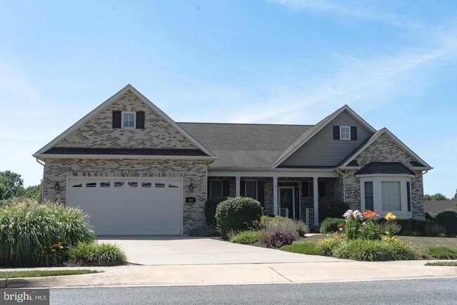 Photo - 400 Albin Dr