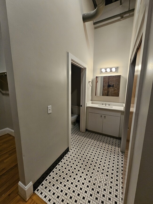 Photo - 1417 Market St