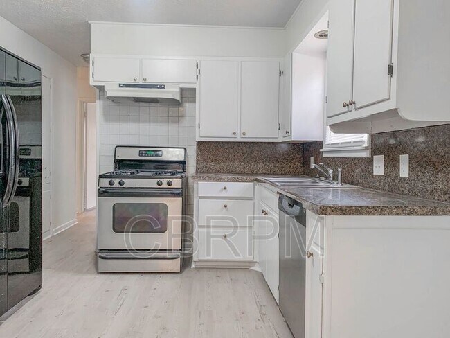 Photo - 4315 42nd St